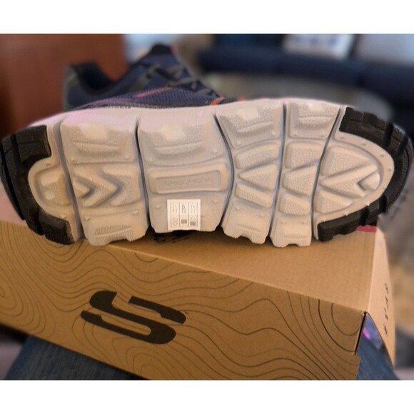 Skechers Summits At Twin Bridges Hiking Walking Shoes Navy Size 11.5 237623/NVOR main image 5